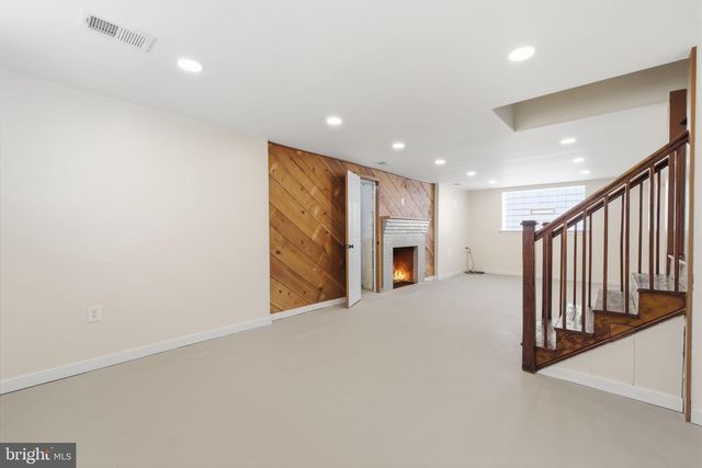 3225 CHESTNUT ST NE, Washington, DC 20018