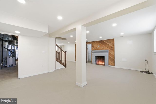 3225 CHESTNUT ST NE, Washington, DC 20018