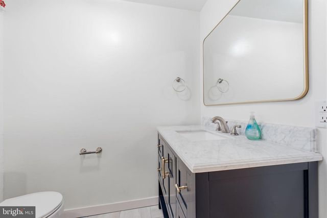 3225 CHESTNUT ST NE, Washington, DC 20018