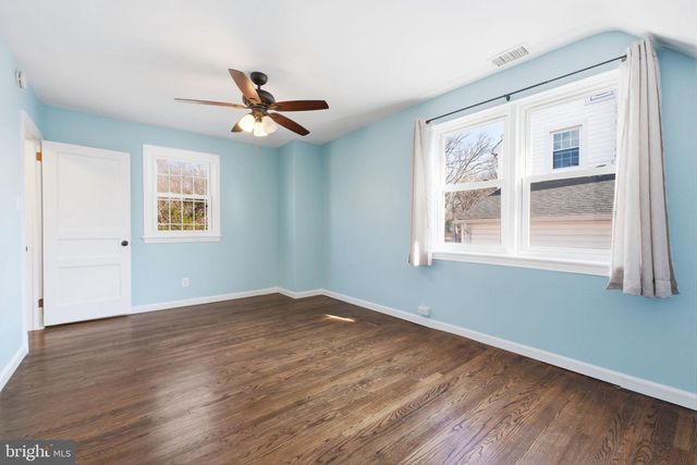 3225 CHESTNUT ST NE, Washington, DC 20018