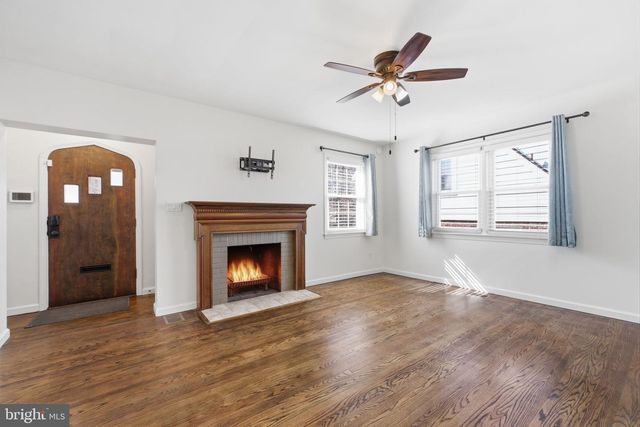 3225 CHESTNUT ST NE, Washington, DC 20018