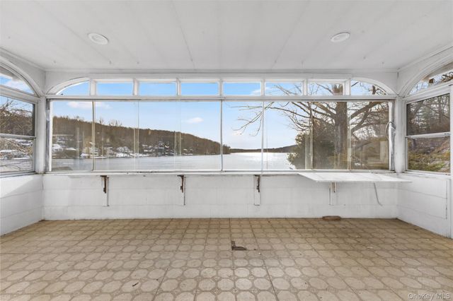 149 N Shore Road, Putnam Valley, NY 10579