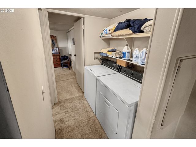 2300 Se 82ND Ave 26, Portland, OR 97216