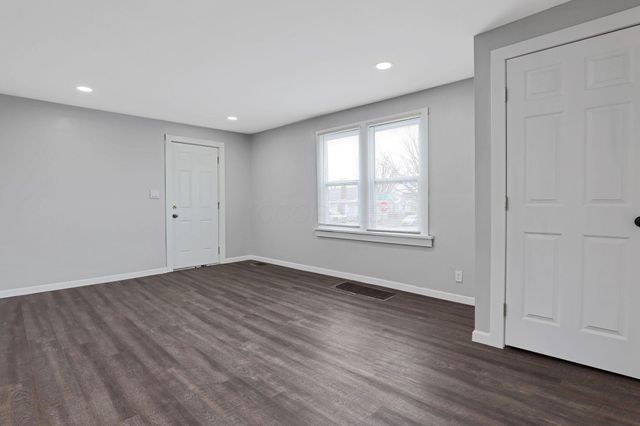 509 Helen Street, Columbus, OH 43223