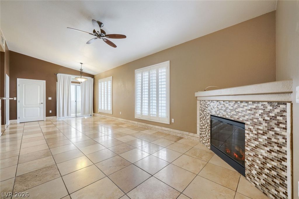 3545 Cactus Shadow Street 203, Las Vegas, NV 89129 — photo 5