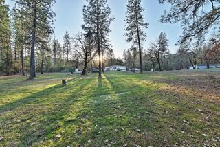 7310 W Evans Creek Road, Rogue River, OR 97537