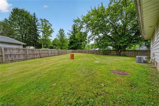 2744 Austinburg Road, Ashtabula, OH 44004