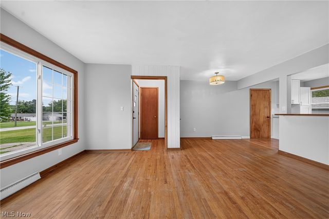 2744 Austinburg Road, Ashtabula, OH 44004