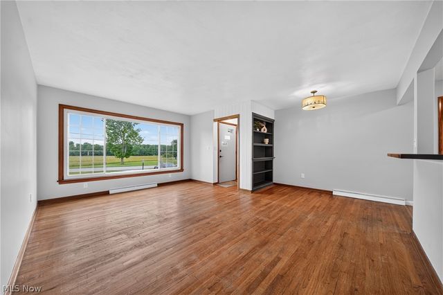 2744 Austinburg Road, Ashtabula, OH 44004