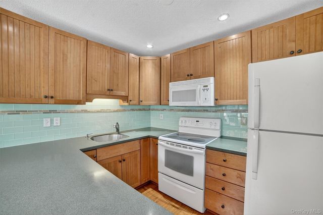 62 Villa Drive, Peekskill, NY 10566