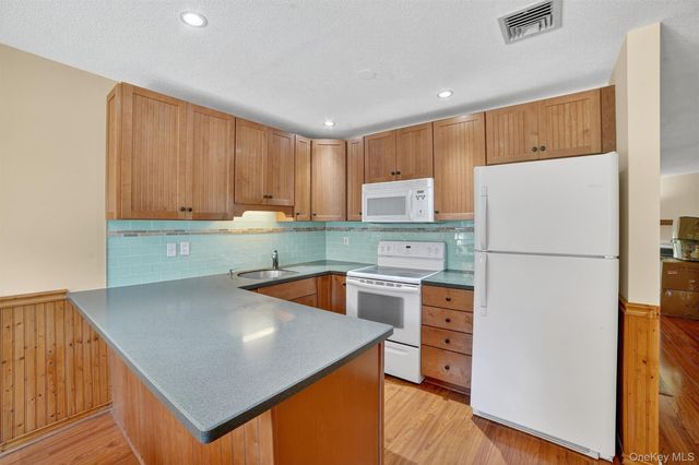 62 Villa Drive, Peekskill, NY 10566