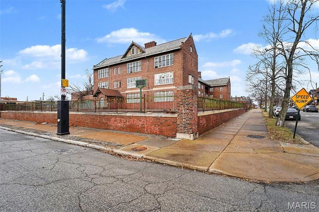 4908 Cote Brilliante Avenue, St Louis, MO 63113