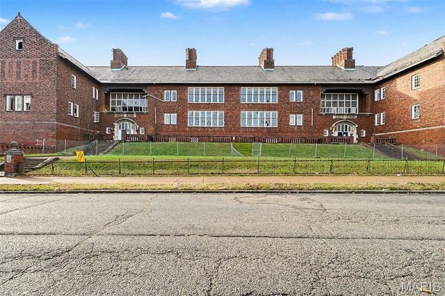 4908 Cote Brilliante Avenue, St Louis, MO 63113