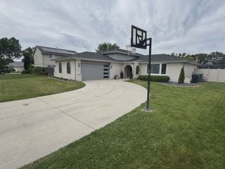 15538 S 82nd Avenue, Orland Park, IL 60462