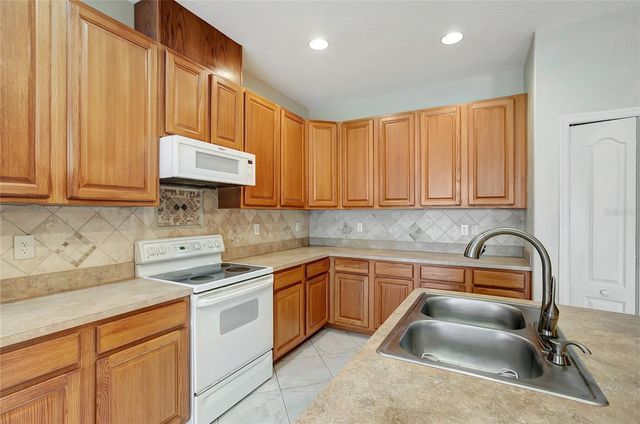 14551 POTTERTON CIRCLE, Hudson, FL 34667