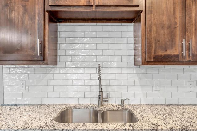 304 E Olympia Avenue E, Manila, AR 72442