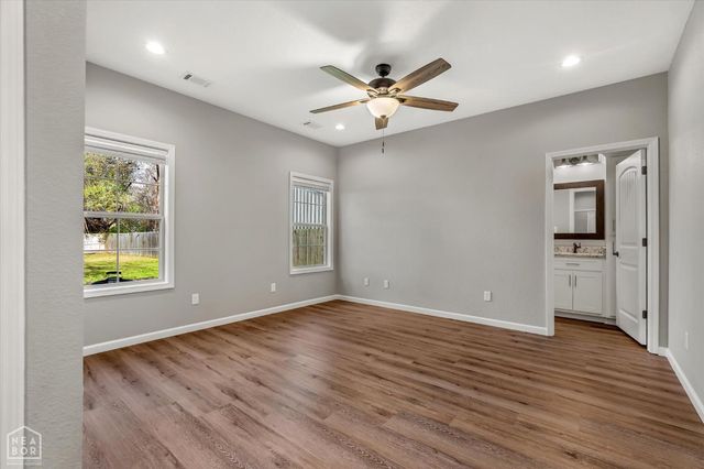 304 E Olympia Avenue E, Manila, AR 72442