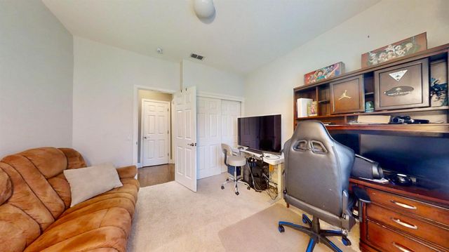 9573 Spring River Way, Elk Grove, CA 95624