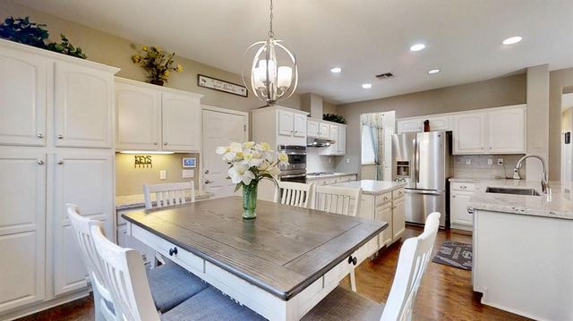 9573 Spring River Way, Elk Grove, CA 95624