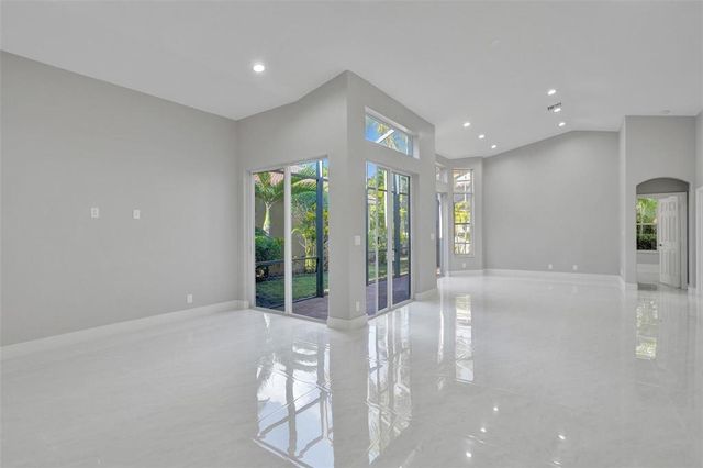 5885 NW 121st Terrace, Coral Springs, FL 33076
