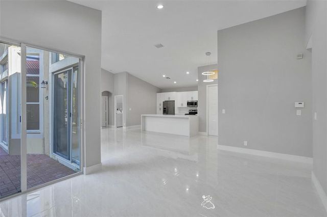5885 NW 121st Terrace, Coral Springs, FL 33076