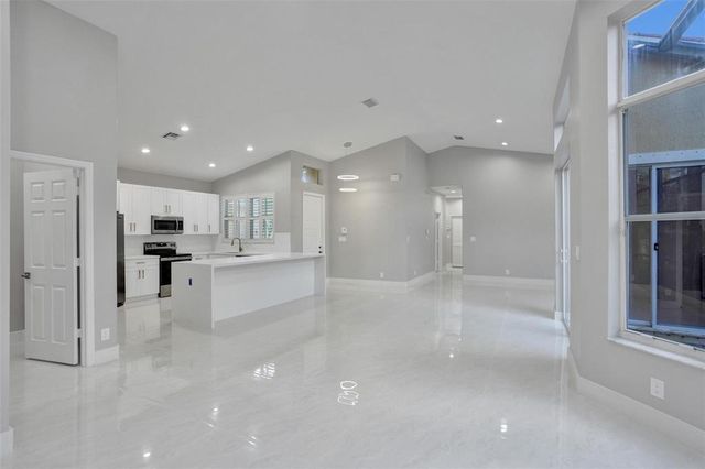 5885 NW 121st Terrace, Coral Springs, FL 33076