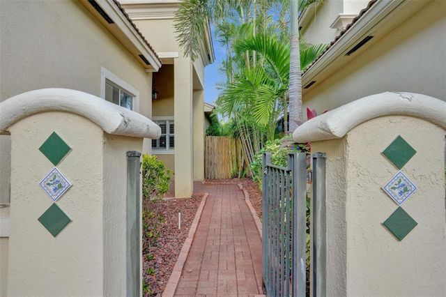 5885 NW 121st Terrace, Coral Springs, FL 33076
