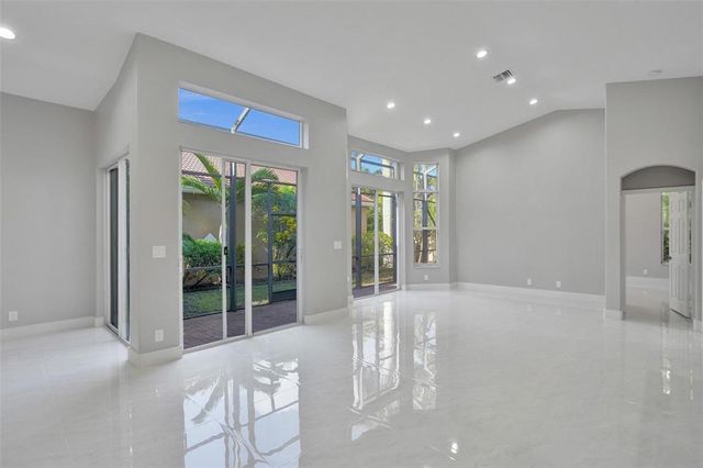 5885 NW 121st Terrace, Coral Springs, FL 33076