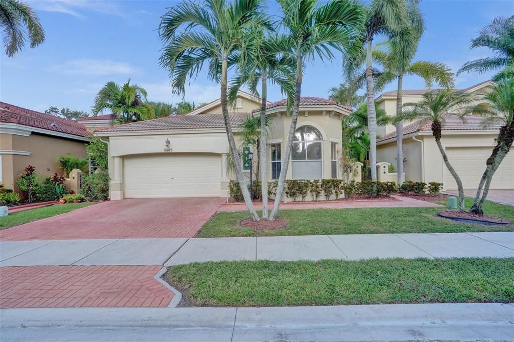 5885 NW 121st Terrace, Coral Springs, FL 33076
