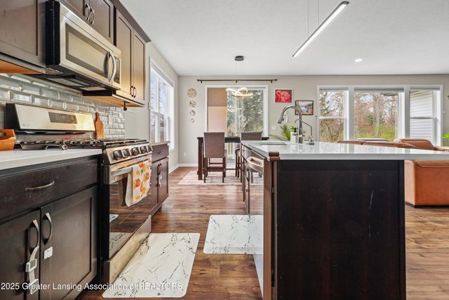 5603 Copper Creek Drive, Haslett, MI 48840