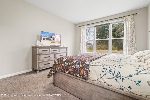 5603 Copper Creek Drive, Haslett, MI 48840