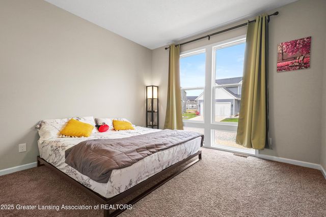 5603 Copper Creek Drive, Haslett, MI 48840