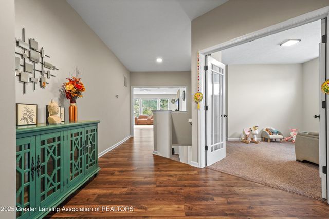 5603 Copper Creek Drive, Haslett, MI 48840