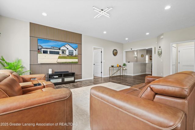 5603 Copper Creek Drive, Haslett, MI 48840