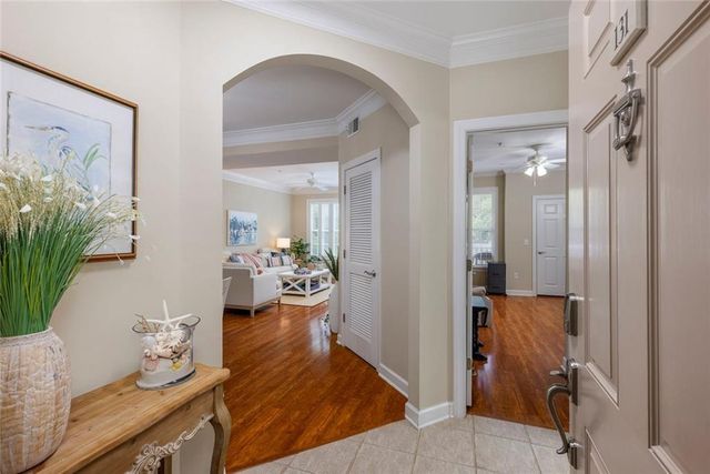 131 Ashford Circle 131, Dunwoody, GA 30338