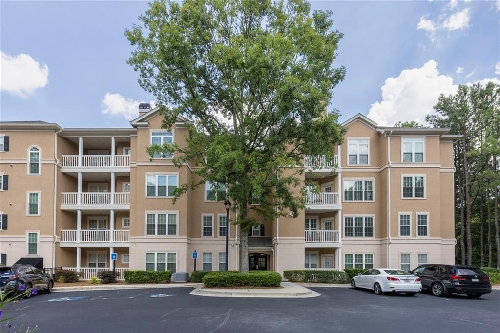 131 Ashford Circle 131, Dunwoody, GA 30338