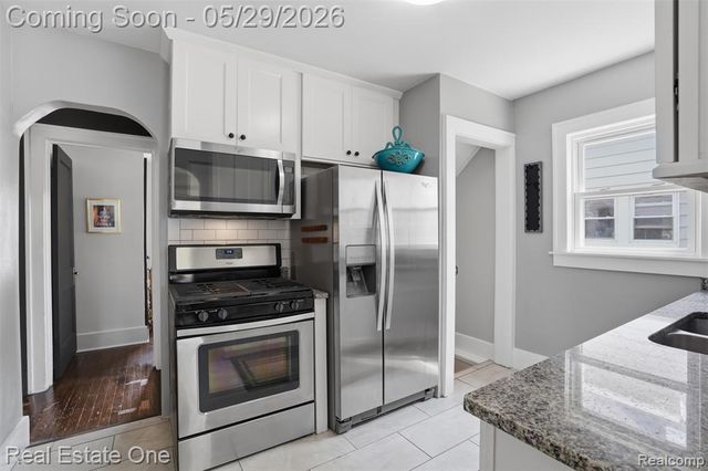 3600 Royal Avenue, Berkley, MI 48072
