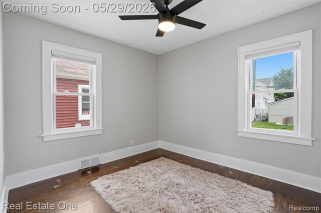 3600 Royal Avenue, Berkley, MI 48072