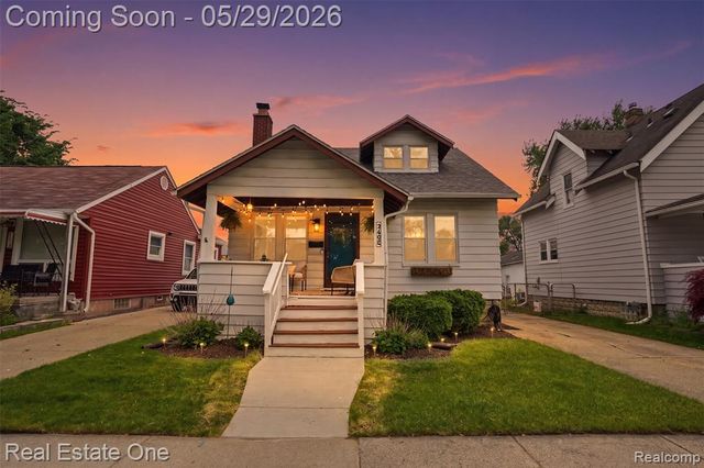 3600 Royal Avenue, Berkley, MI 48072