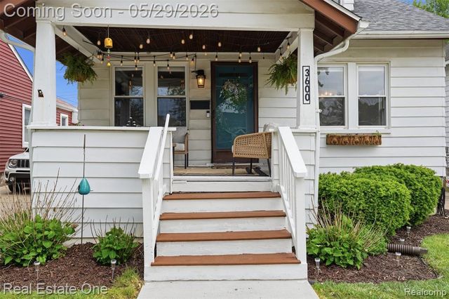 3600 Royal Avenue, Berkley, MI 48072