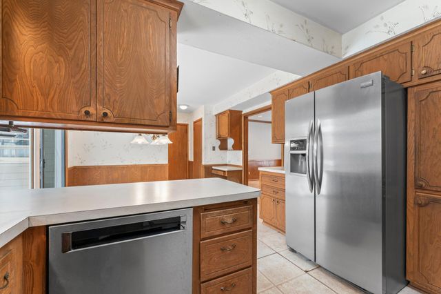 75 Rhode Island Avenue S, Golden Valley, MN 55426