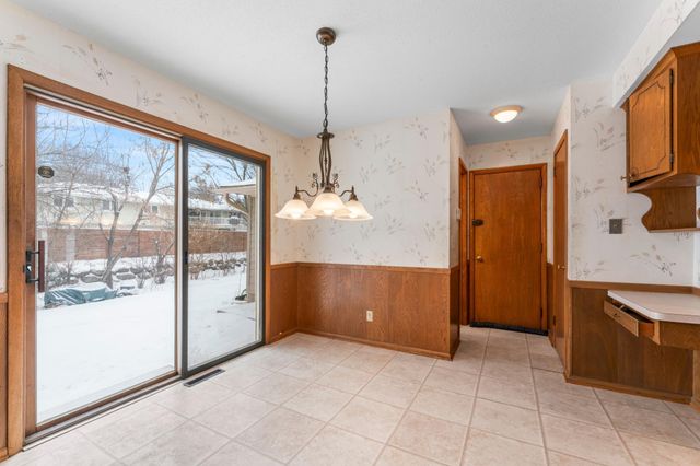 75 Rhode Island Avenue S, Golden Valley, MN 55426