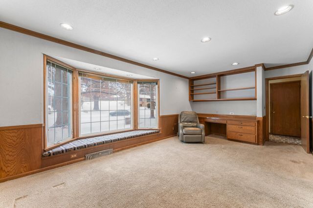 75 Rhode Island Avenue S, Golden Valley, MN 55426