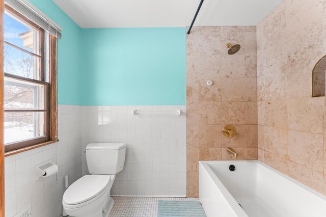 75 Rhode Island Avenue S, Golden Valley, MN 55426