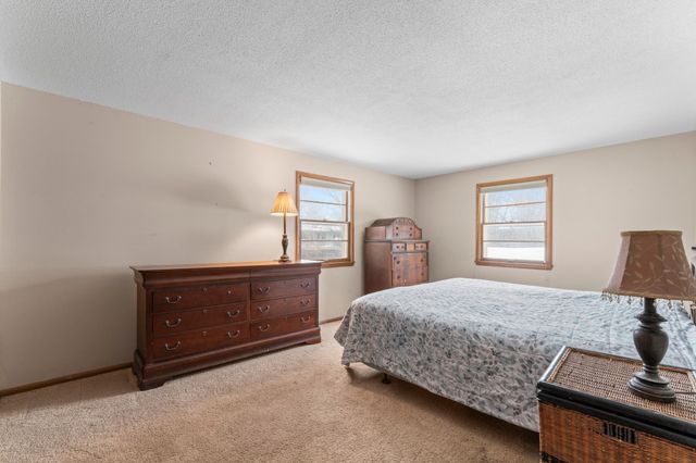 75 Rhode Island Avenue S, Golden Valley, MN 55426