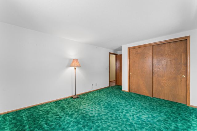 75 Rhode Island Avenue S, Golden Valley, MN 55426