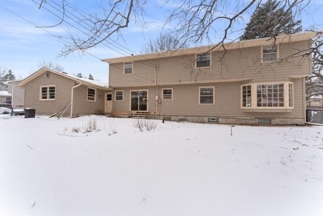 75 Rhode Island Avenue S, Golden Valley, MN 55426