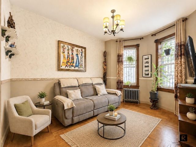 300 Milford Street, New York City, NY 11208