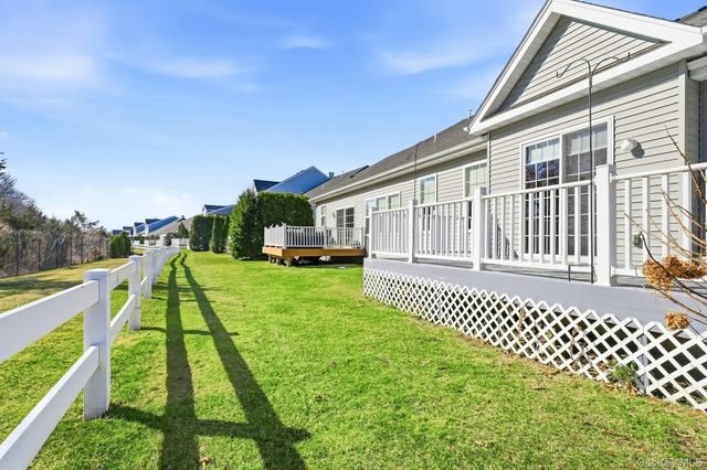 83 Pacific Dunes Court 83, Medford, NY 11763