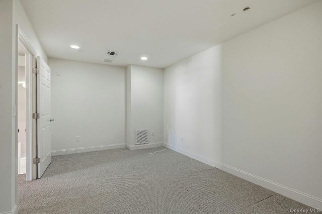 83 Pacific Dunes Court 83, Medford, NY 11763